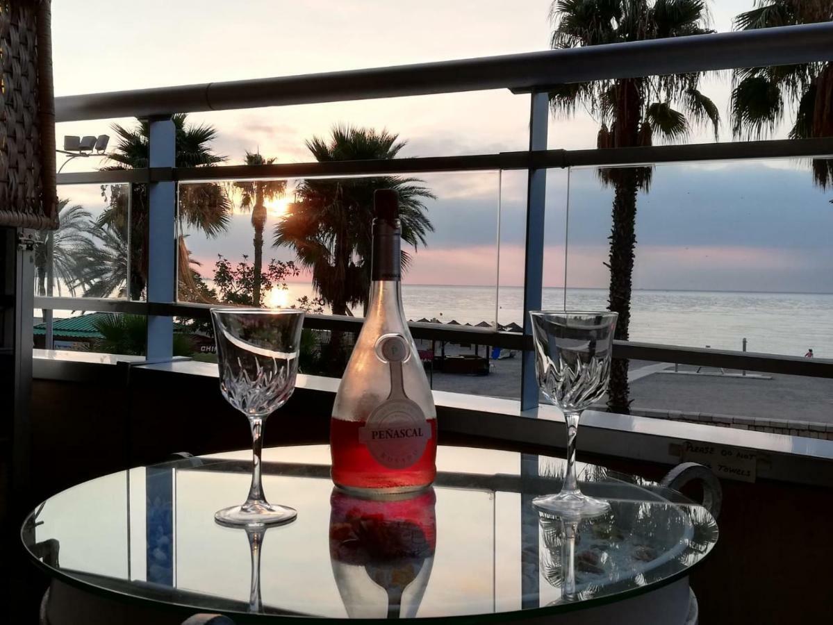 Apartamento Lujo Frente Al Mar Centro De Malaga Málaga Exterior foto
