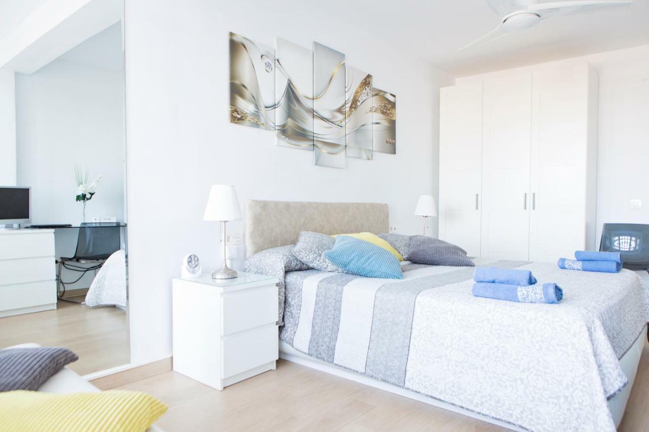 Apartamento Lujo Frente Al Mar Centro De Malaga Málaga Exterior foto