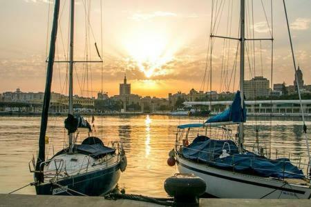 Apartamento Lujo Frente Al Mar Centro De Malaga Málaga Exterior foto